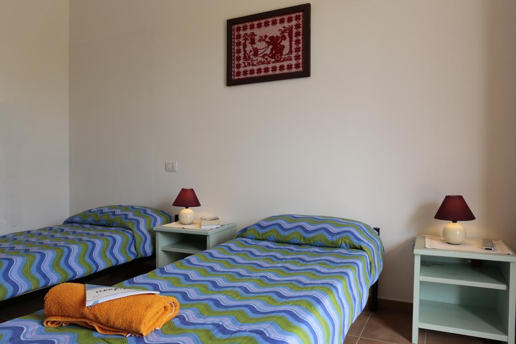 Bed And Breakfast Le Camelie Alghero Exterior photo