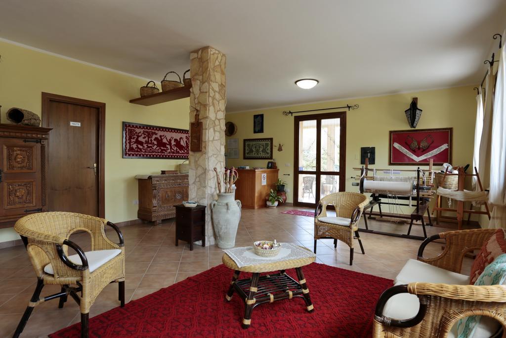 Bed And Breakfast Le Camelie Alghero Exterior photo