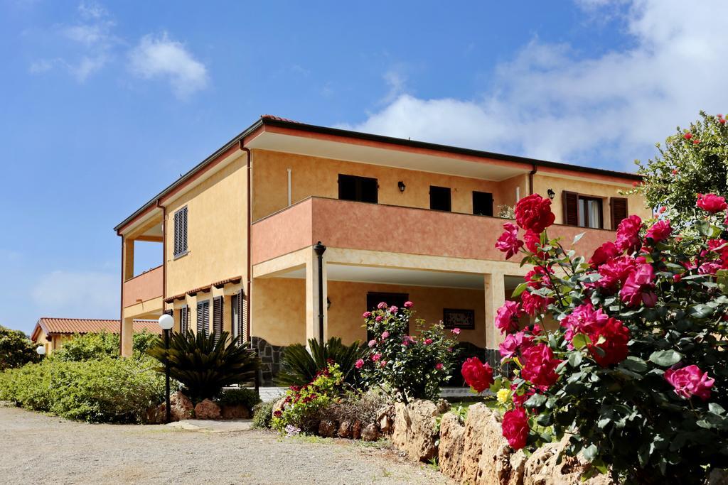 Bed And Breakfast Le Camelie Alghero Exterior photo